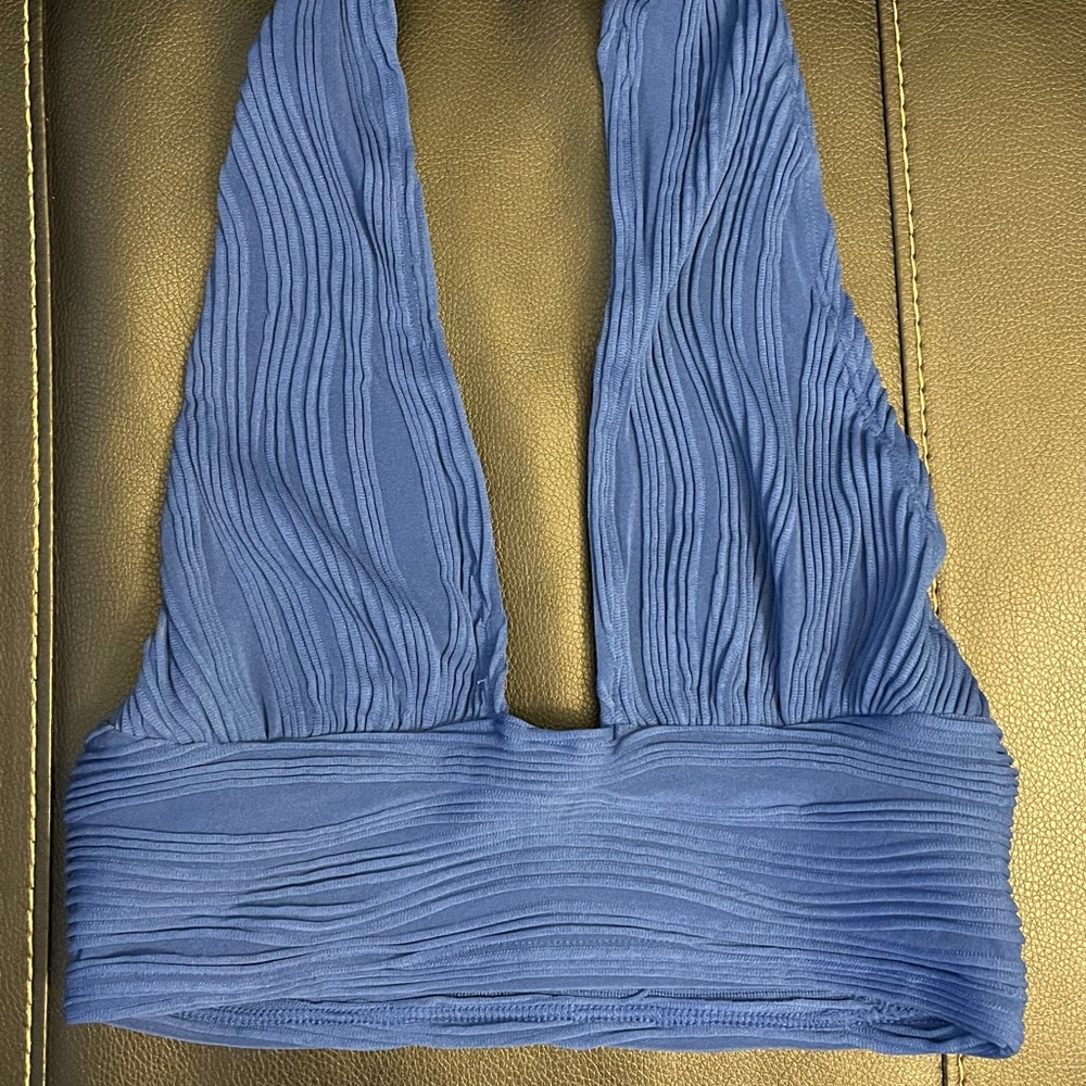 Halter Top - Picture 3 of 3